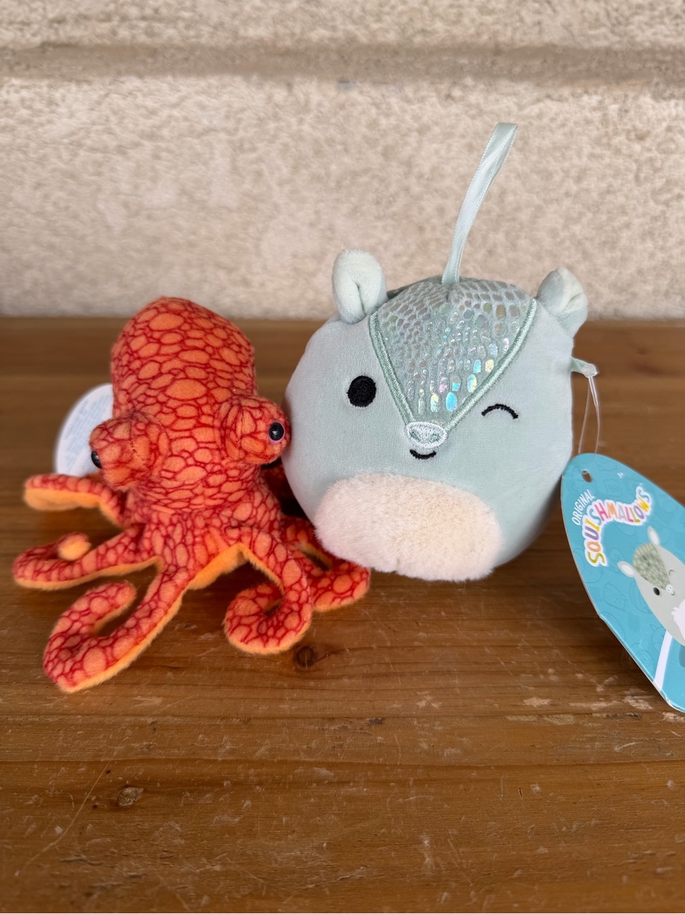 Squishmallows-Inspired Plush Sea Otter Keychain - Light Gray